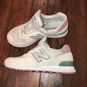 New Balance 574 Women’s sneakers